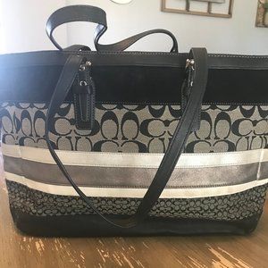 Authentic Signature Coach Tote Purse